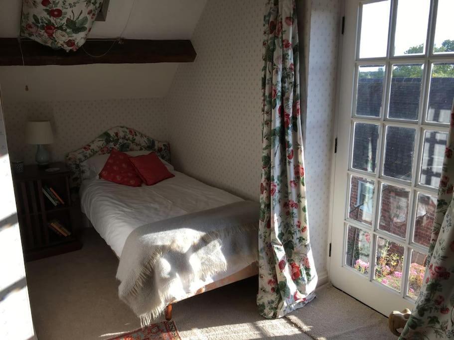 Barn Conversion On Working Farm Holiday home Worcester