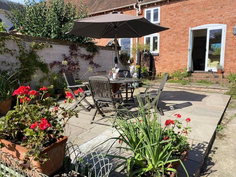Barn Conversion On Working Farm Worcester