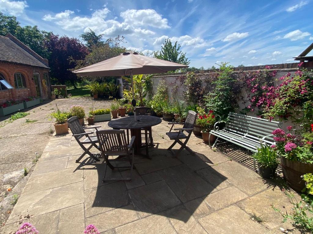 Barn Conversion On Working Farm Worcester